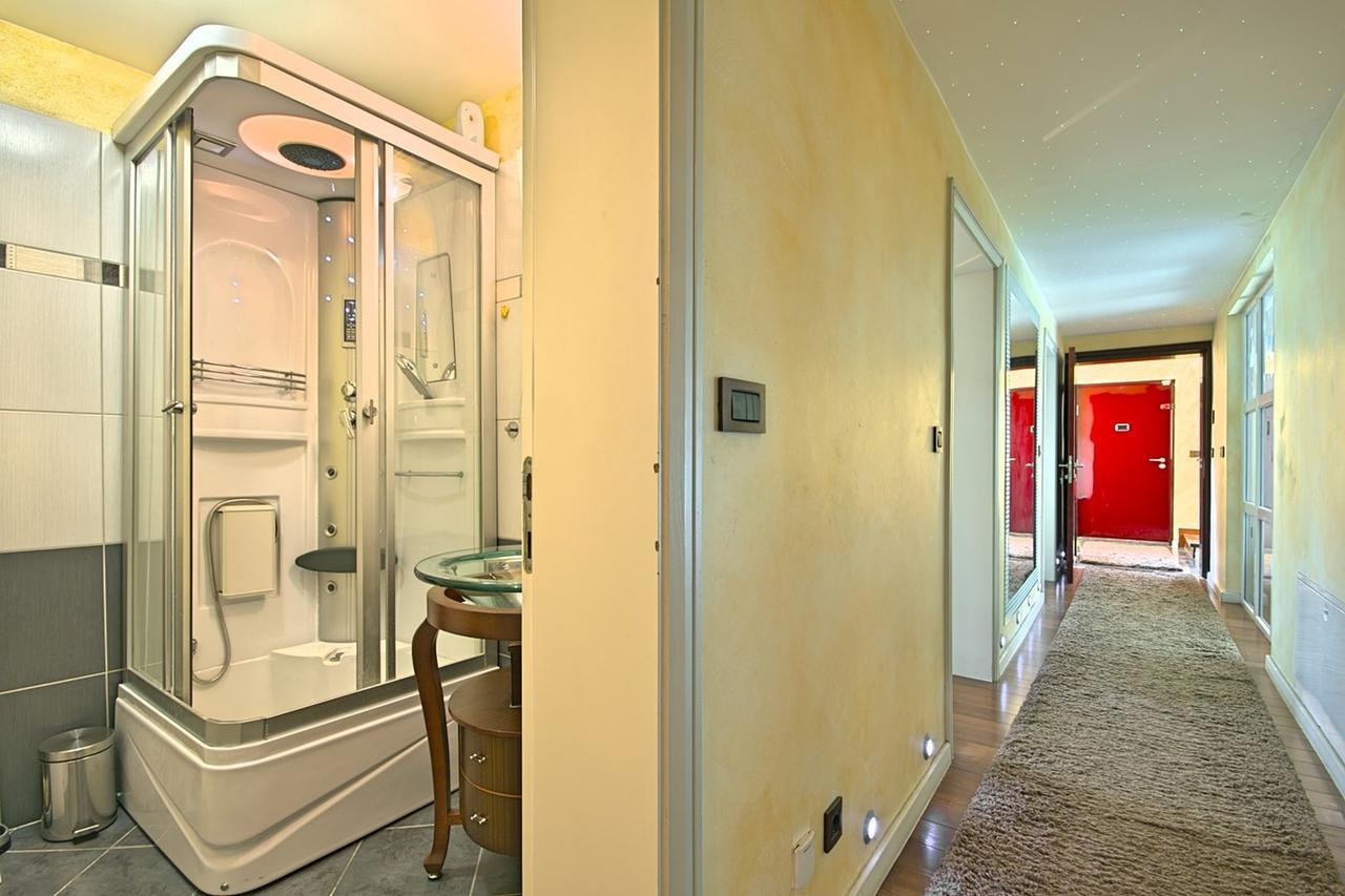 Villa Lidija Poreč Buitenkant foto