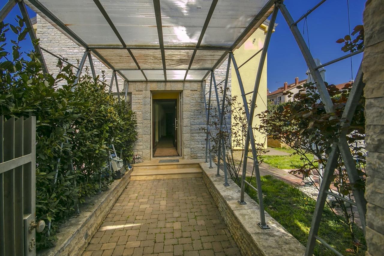 Villa Lidija Poreč Buitenkant foto