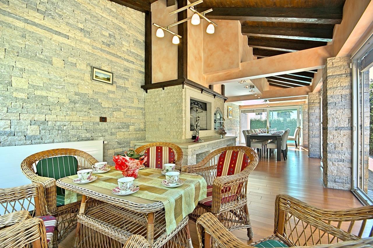 Villa Lidija Poreč Buitenkant foto
